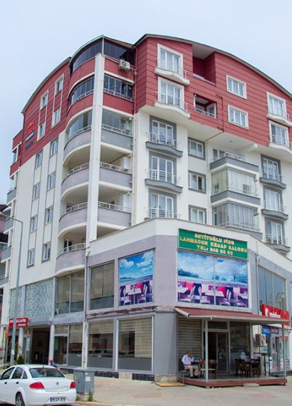 Barış Apartmanı
